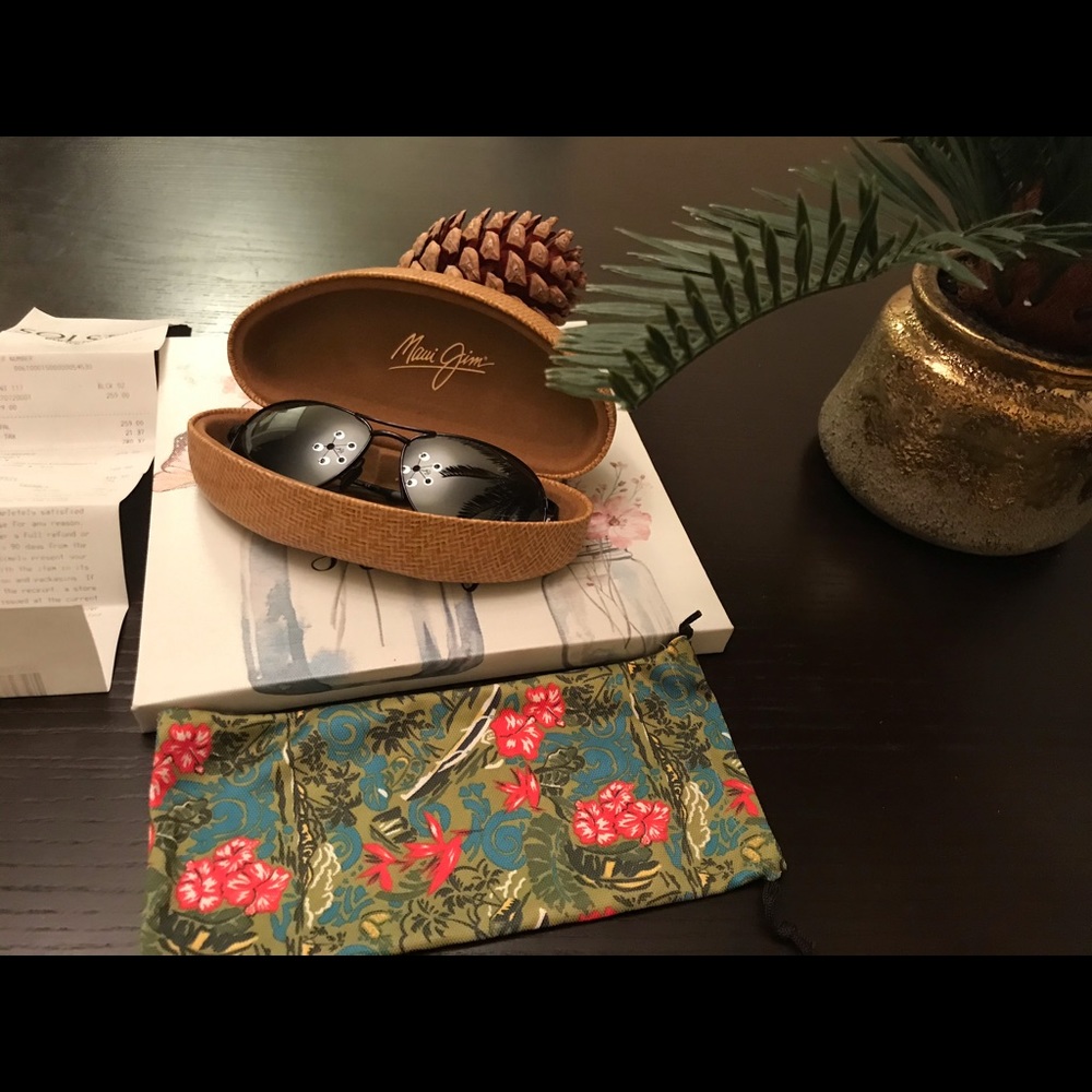 Maui Jim AKONI 117-02 - rare- new